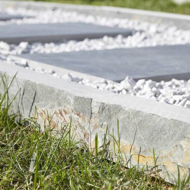 Bordure pour allée, jardin, pelouse en grès d'inde Gris